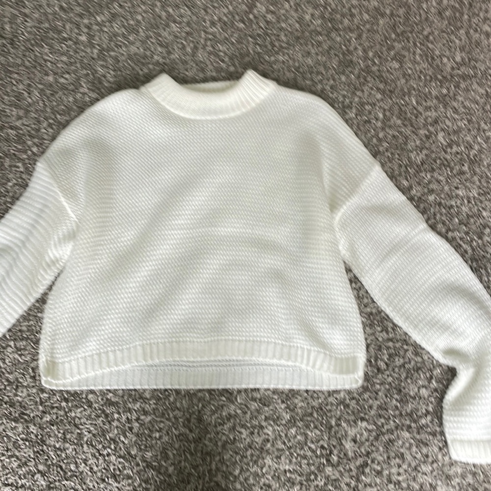 Very cute turtle beach sweater!